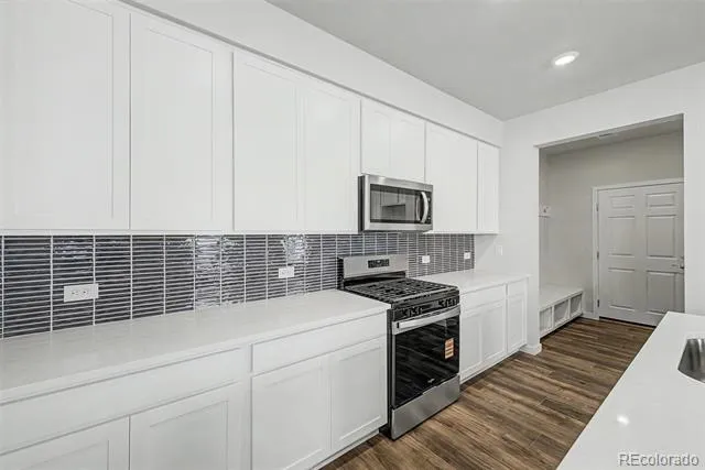 5804 Perth Street Aurora, CO 80019
