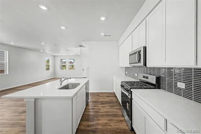 5804 Perth Street Aurora, CO 80019