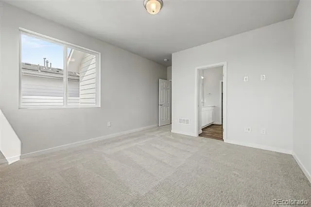 5804 Perth Street Aurora, CO 80019