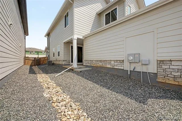 5804 Perth Street Aurora, CO 80019
