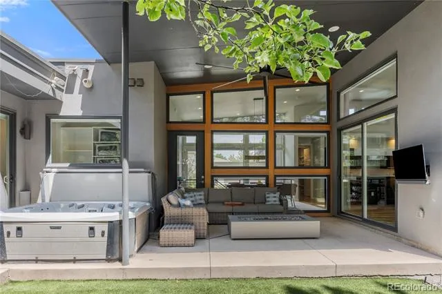 24 Wilder Lane Littleton, CO 80123