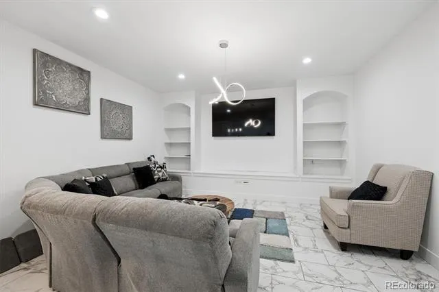 1931 Andes Street Aurora, CO 80011