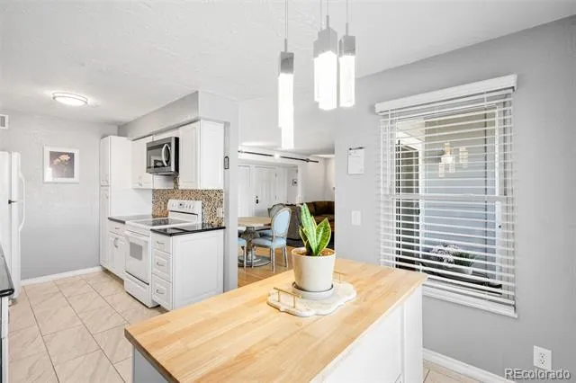 7395 E Eastman Avenue #201M Denver, CO 80231