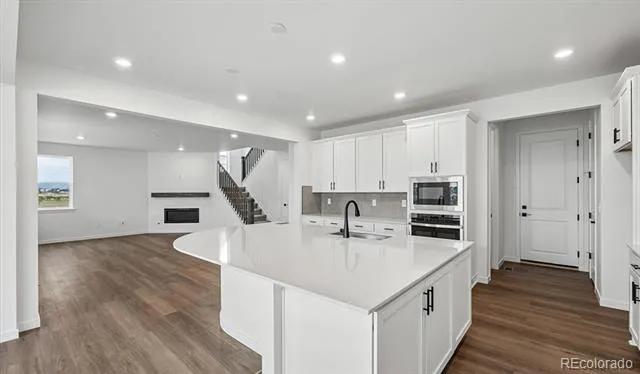 3862 Hayleyville Street Aurora, CO 80019