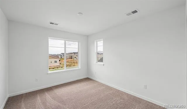 3862 Hayleyville Street Aurora, CO 80019