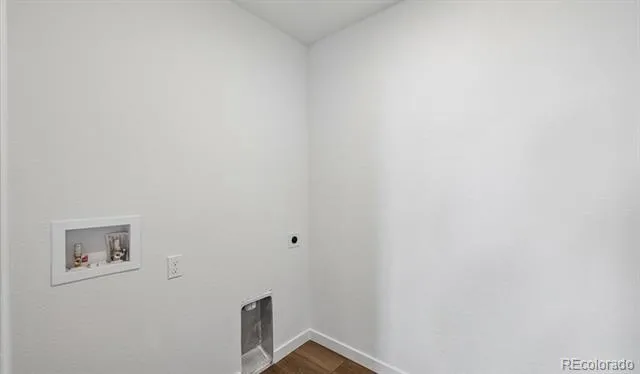 3862 Hayleyville Street Aurora, CO 80019
