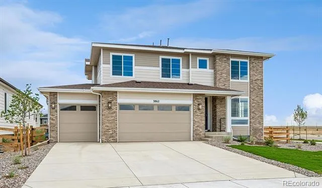 3862 Hayleyville Street Aurora, CO 80019