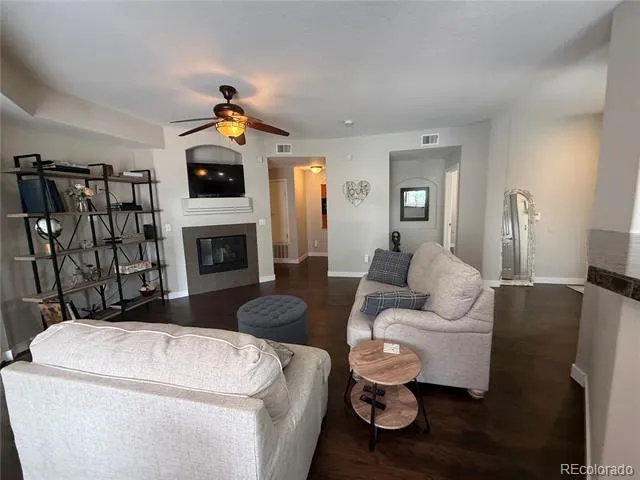 4464 Copeland Loop #102 Littleton, CO 80126