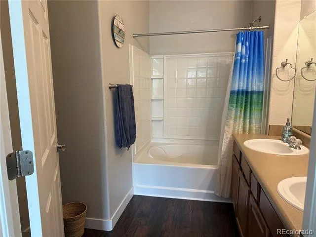 4464 Copeland Loop #102 Littleton, CO 80126