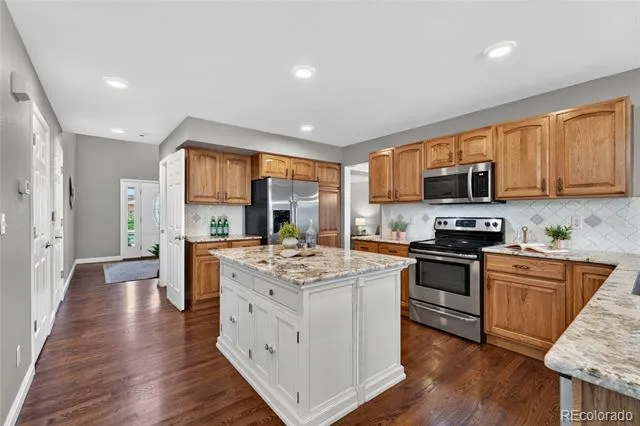 1774 Spring Water Place Highlands Ranch, CO 80129