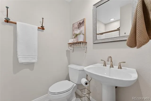 1774 Spring Water Place Highlands Ranch, CO 80129