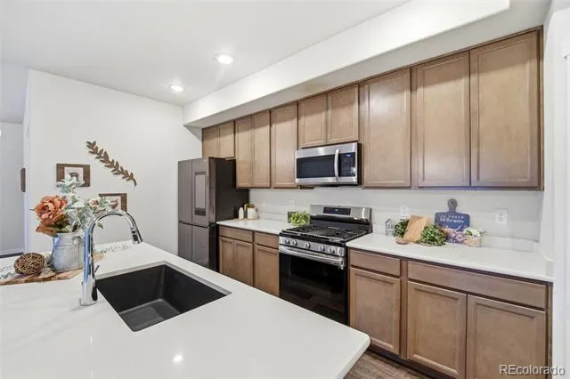 7654 Sun Shimmer View Colorado Springs, CO 80908