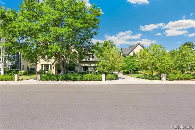 25 S Elm Street Denver, CO 80246