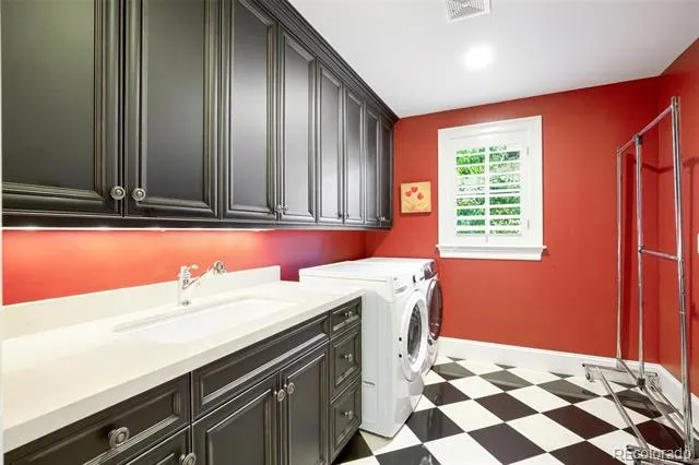 25 S Elm Street Denver, CO 80246