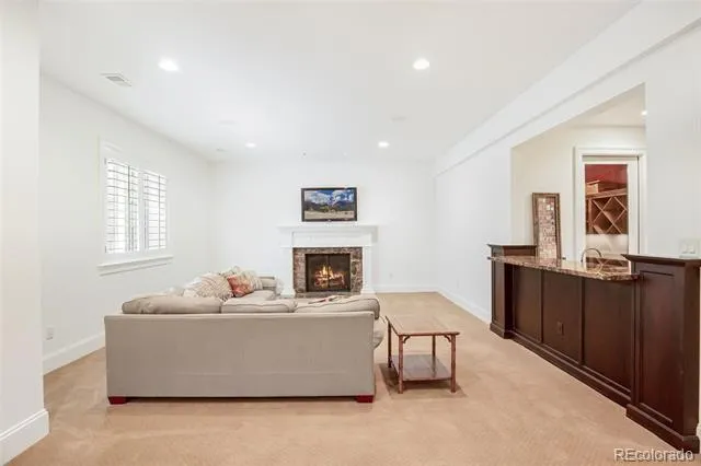 25 S Elm Street Denver, CO 80246