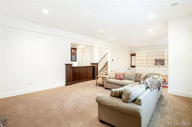 25 S Elm Street Denver, CO 80246
