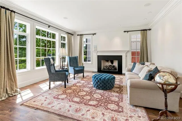 25 S Elm Street Denver, CO 80246