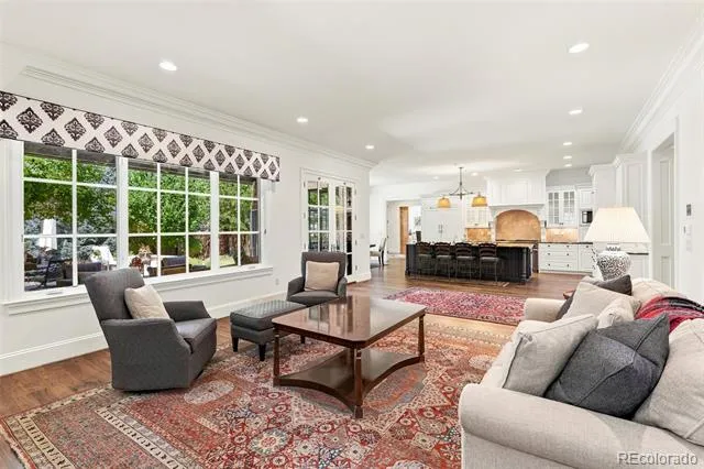 25 S Elm Street Denver, CO 80246