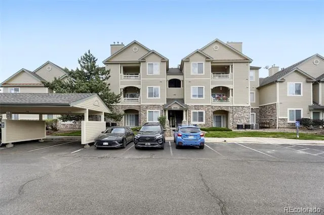 9691 W Coco Circle #105 Littleton, CO 80128