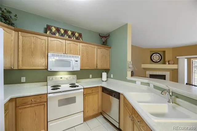 9691 W Coco Circle #105 Littleton, CO 80128