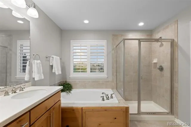 592 Meadowleaf Lane Highlands Ranch, CO 80126
