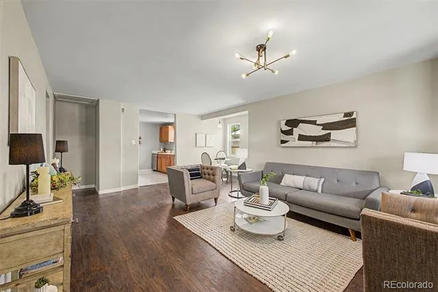 4885 W 11th Avenue Denver, CO 80204