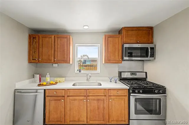 4885 W 11th Avenue Denver, CO 80204