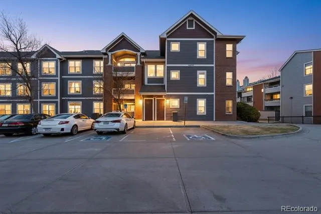 14353 E 1st Drive #201 Aurora, CO 80011