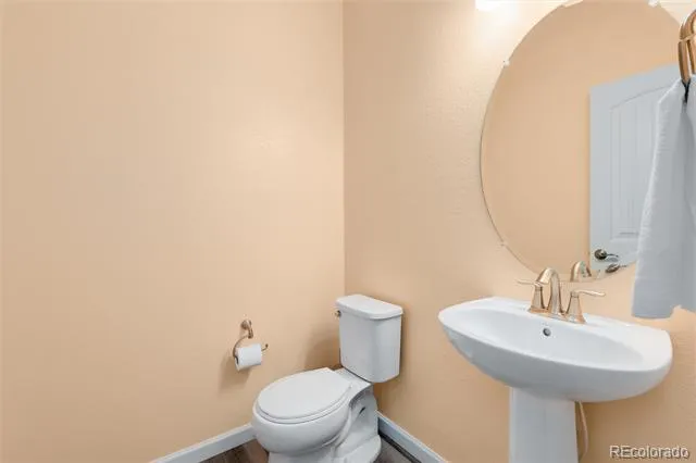 7376 S White Crow Way Aurora, CO 80016
