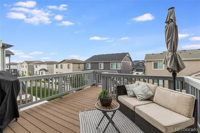 7376 S White Crow Way Aurora, CO 80016