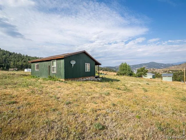 150 Wolf Drive Drake, CO 80515