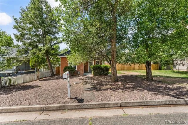 2407 Howbert Street Colorado Springs, CO 80904
