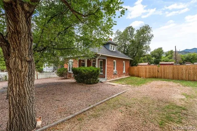 2407 Howbert Street Colorado Springs, CO 80904