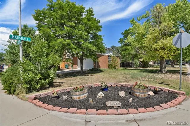 8239 S Marshall Street Littleton, CO 80128