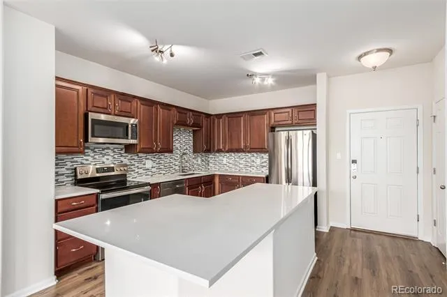 9633 E 5th Avenue #10304 Denver, CO 80230