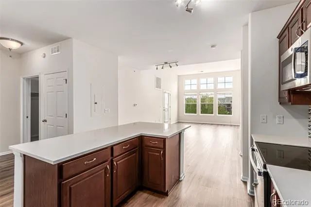 9633 E 5th Avenue #10304 Denver, CO 80230