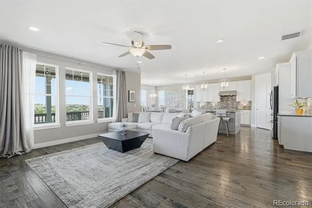 8029 S Elk Way Aurora, CO 80016
