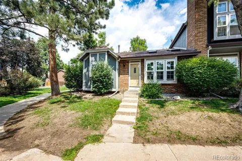 1220 S Flower Circle #A