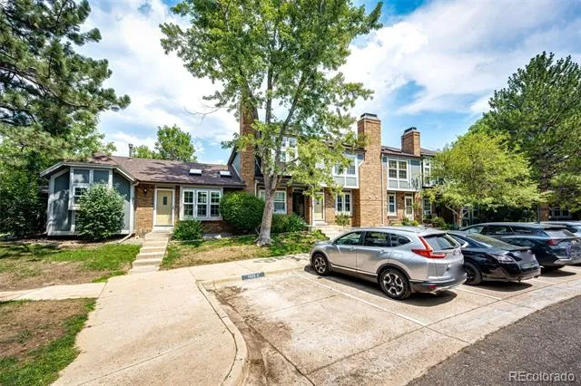 1220 S Flower Circle #A Lakewood, CO 80232