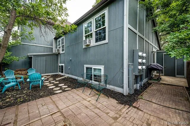 1220 S Flower Circle #A Lakewood, CO 80232