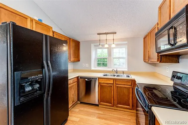 1220 S Flower Circle #A Lakewood, CO 80232