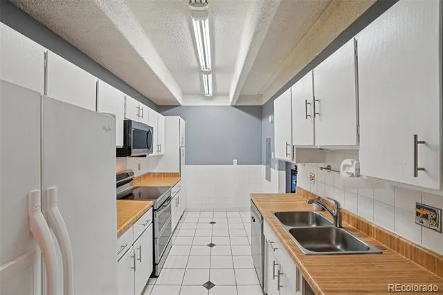 7877 E Mississippi Avenue #1501 Denver, CO 80247