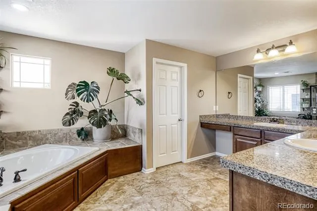 21210 E Bellewood Drive Aurora, CO 80015