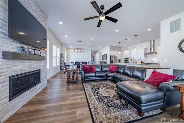 7169 Canyon Sky Trail Castle Pines, CO 80108