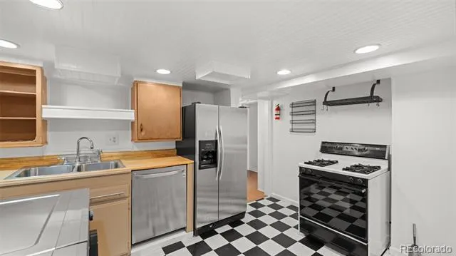 1802 E Uintah Street Colorado Springs, CO 80909