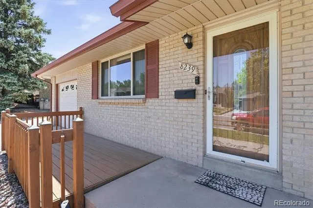 8239 Loretta Drive Denver, CO 80221