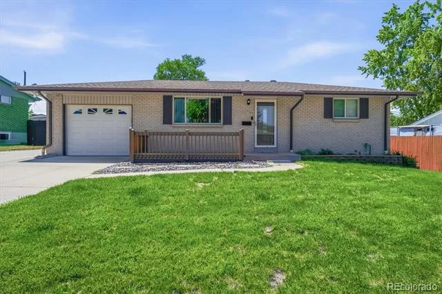 8239 Loretta Drive Denver, CO 80221