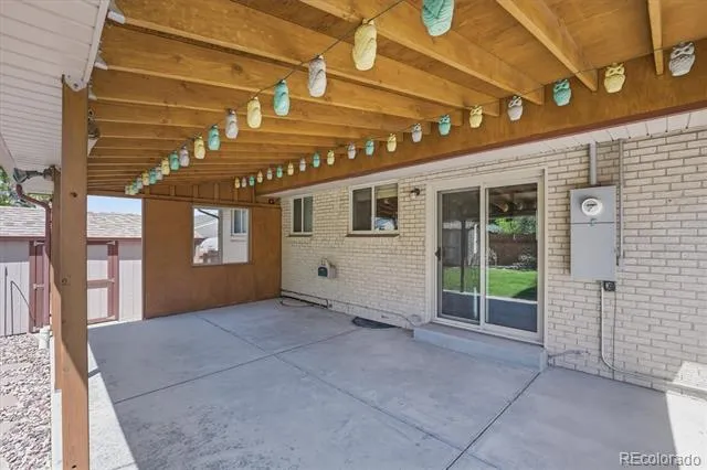 8239 Loretta Drive Denver, CO 80221