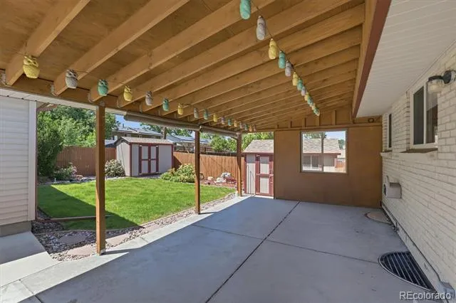 8239 Loretta Drive Denver, CO 80221