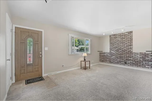 8239 Loretta Drive Denver, CO 80221